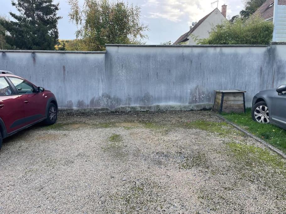 Centre Pierrefonds Superbe Appartement + Parking Ngoại thất bức ảnh